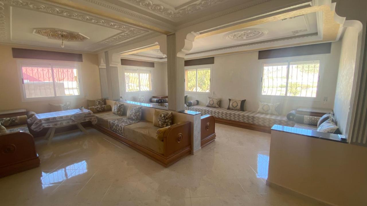 Big Appartement In Ksar Sgher And Close 塞吉尔堡 外观 照片