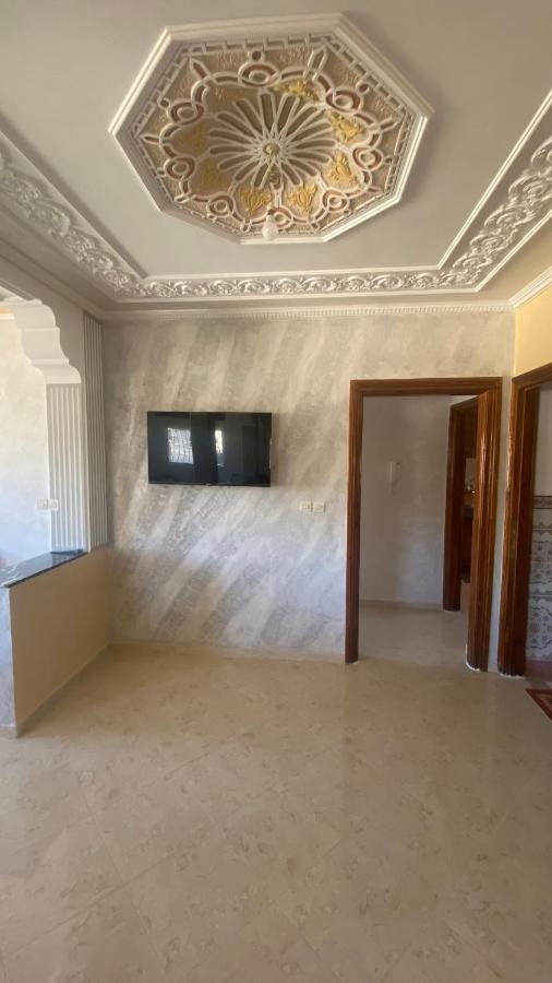 Big Appartement In Ksar Sgher And Close 塞吉尔堡 外观 照片