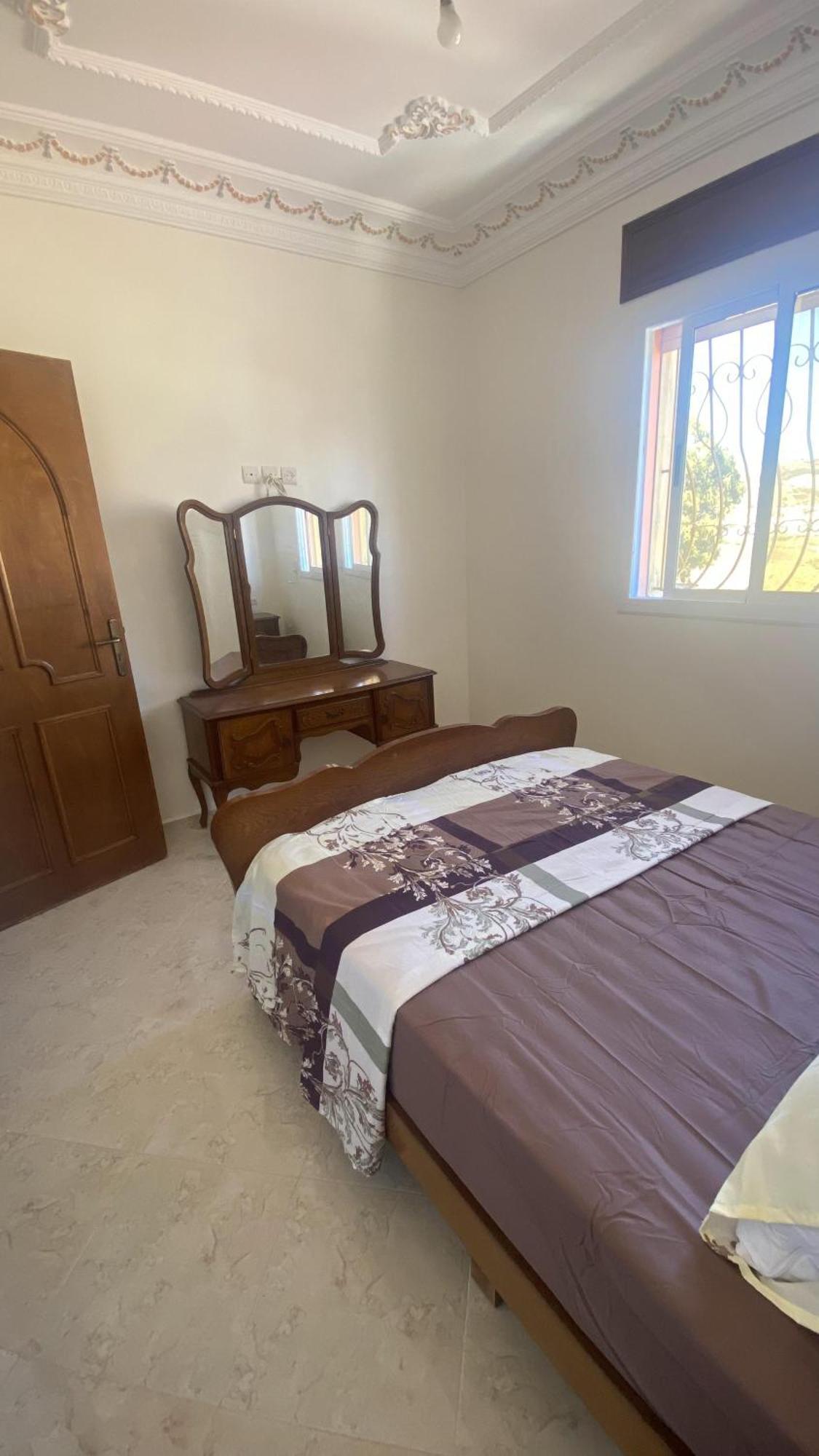 Big Appartement In Ksar Sgher And Close 塞吉尔堡 外观 照片